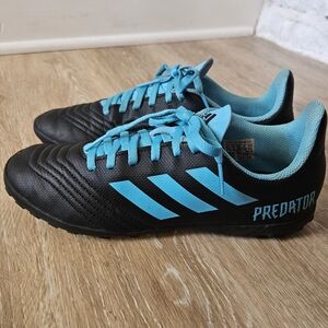 Youth Adidas Predator 19.4 FXG Turf Cleat.  Unisex.  Blue/black. Pet/smoke free